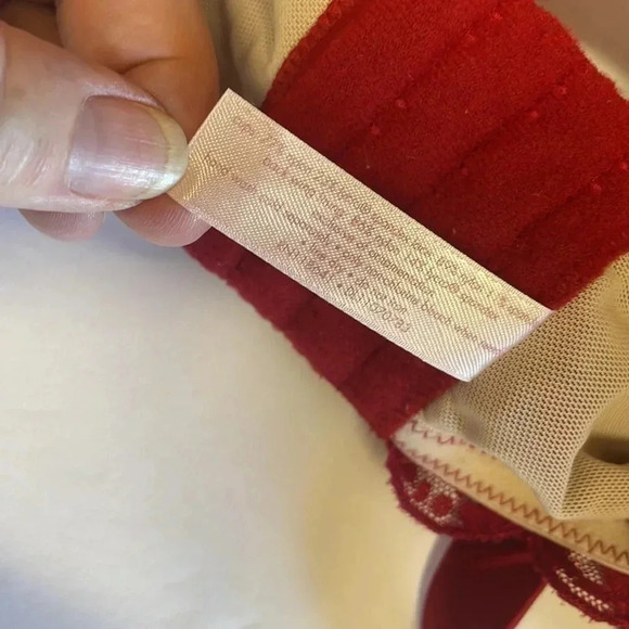 Cacique Red Lace Underwire Bra - Picture 7 of 7